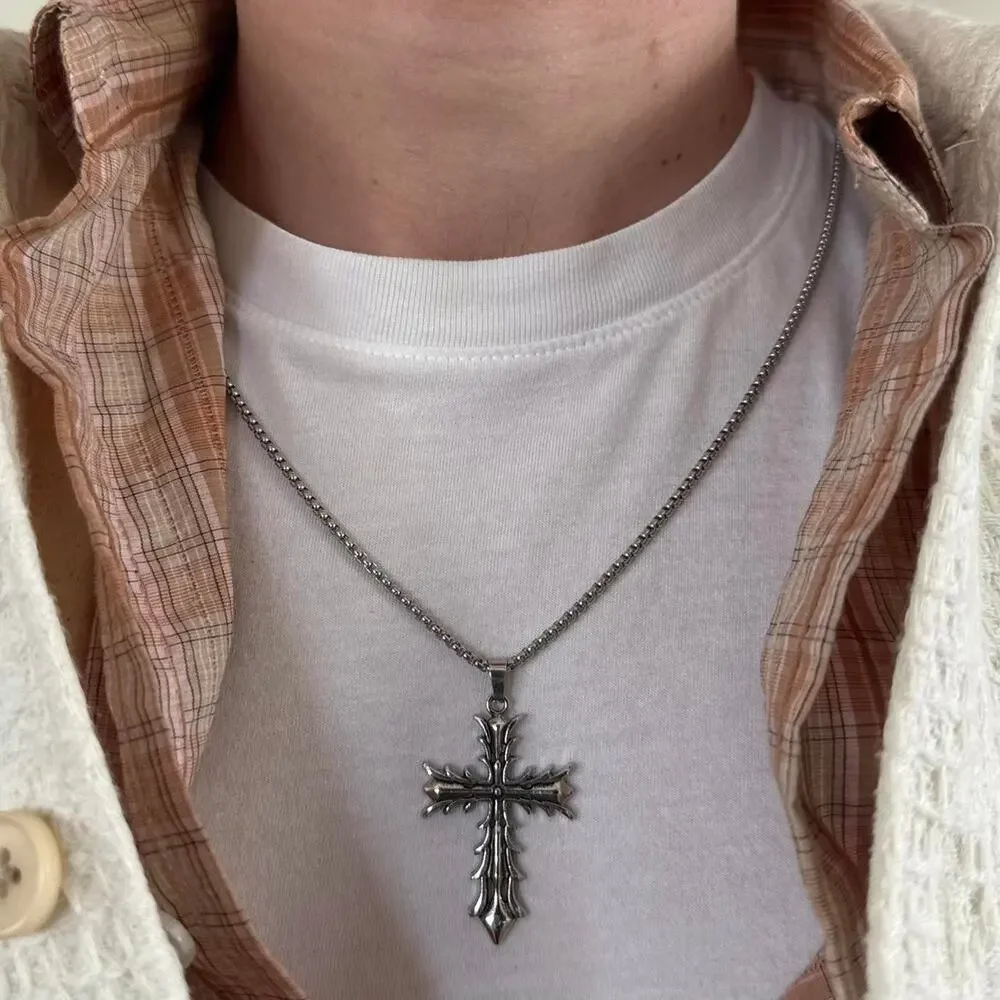Y2k grunge cross pendant necklace